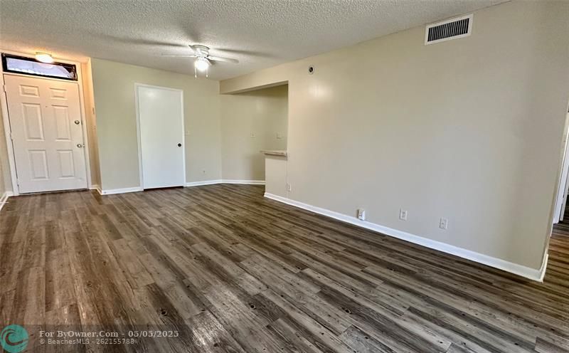 211 Lake Pointe Dr #110, Oakland Park, Florida image 3
