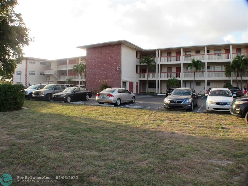 4731 NW 10th Ct #206, Plantation, Florida image 3