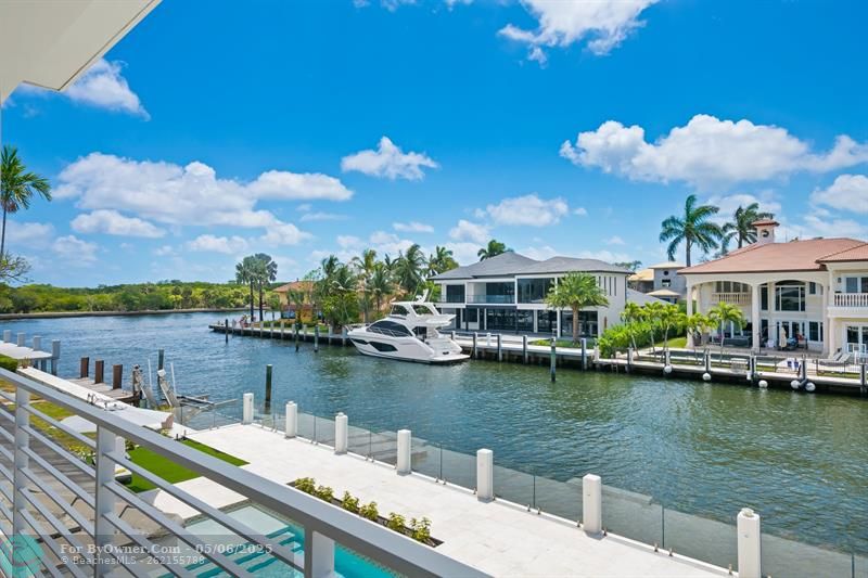 2746 NE 18th St, Fort Lauderdale, Florida image 18