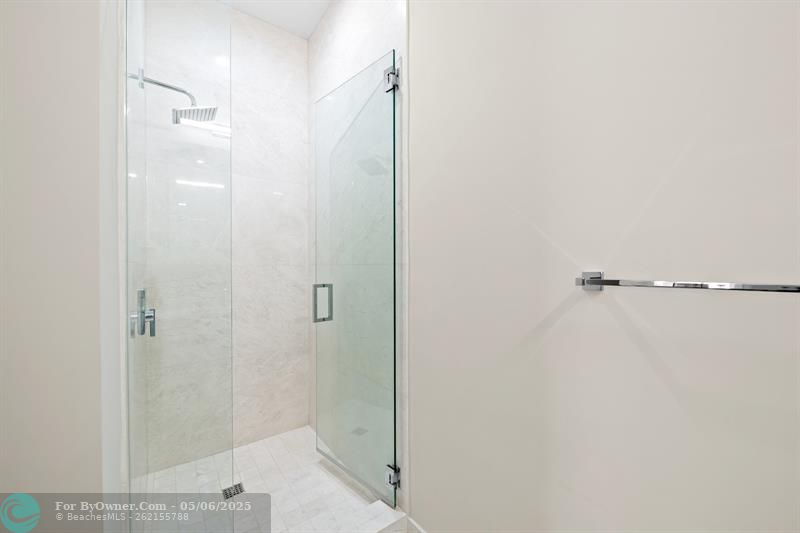 2746 NE 18th St, Fort Lauderdale, Florida image 23