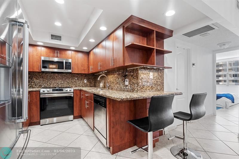 1985 S Ocean Dr #11B, Hallandale Beach, Florida image 3