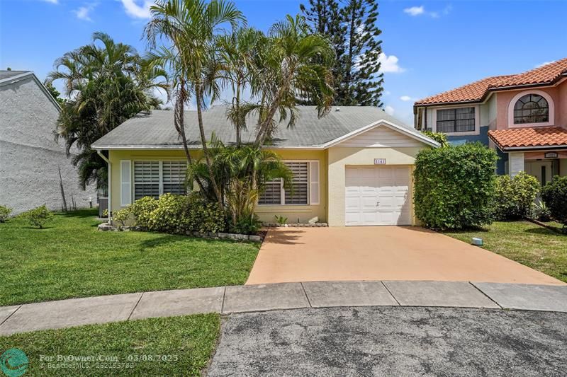 1141 SW 87th Ter, Pembroke Pines, Florida image 2