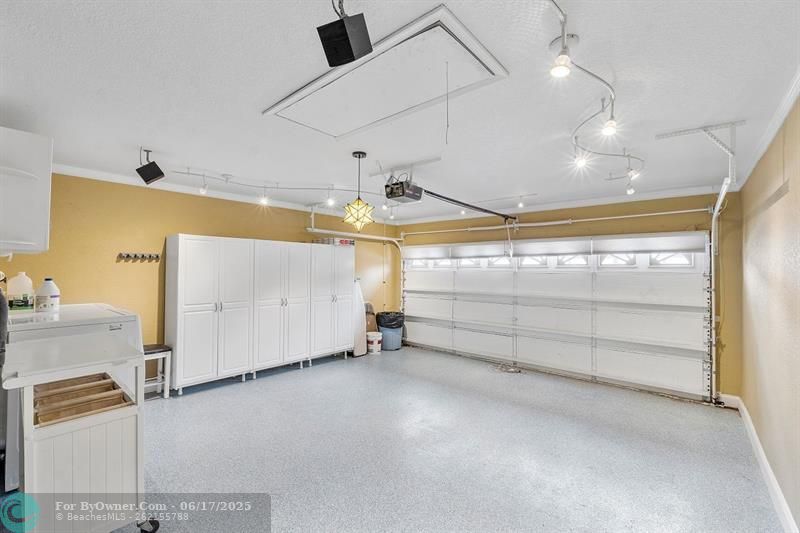 Well maintained garage- freshly painted with upgraded flooring