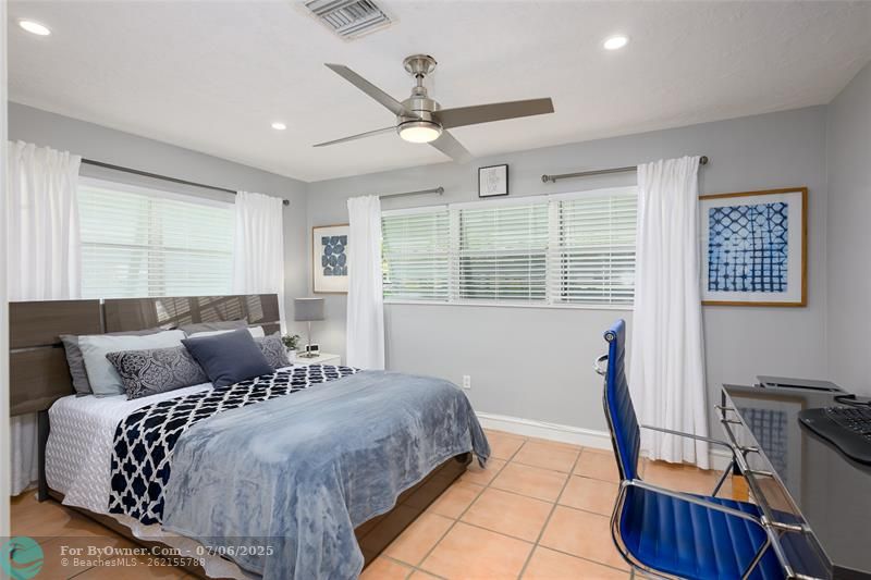 Very large 3rd bedroom with double closet