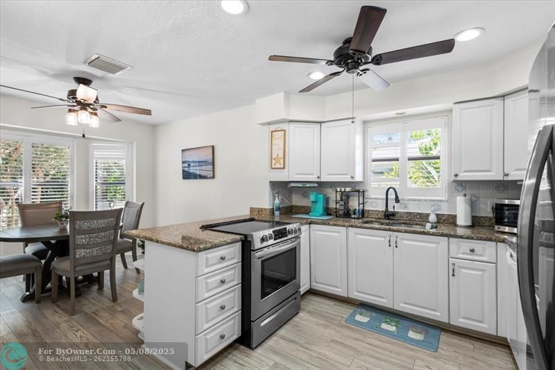 2250 SE Country Club Lane, Stuart, Florida image 7