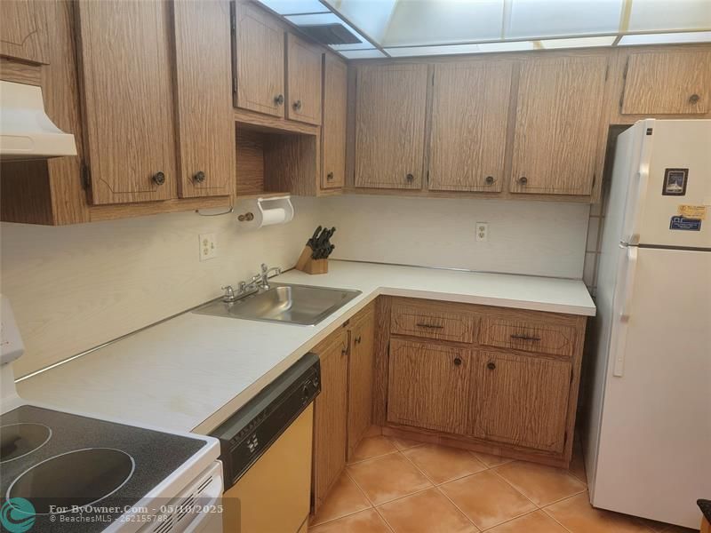8120 SW 24th St #212, North Lauderdale, Florida image 10