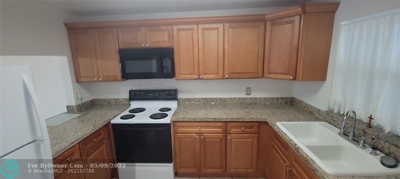 9421 SW Evergreen Pl #102, Davie, Florida image 15