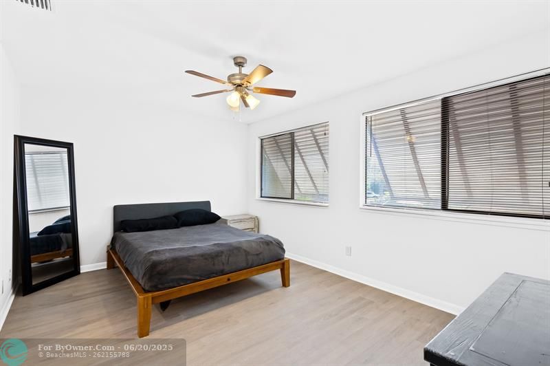 344 City View Drive, Fort Lauderdale, Florida image 13