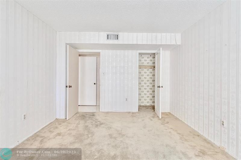 18031 Biscayne #1104, North Miami Beach, Florida image 13