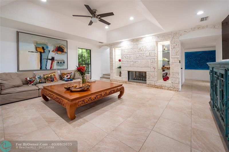 1749 SE 9th Street, Fort Lauderdale, Florida image 8