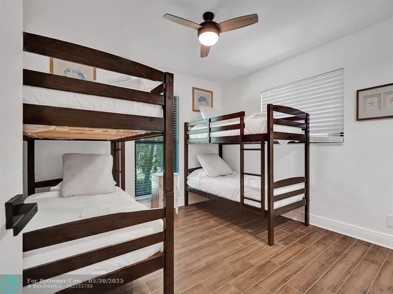 1561 SE 24th Ter, Pompano Beach, Florida image 24