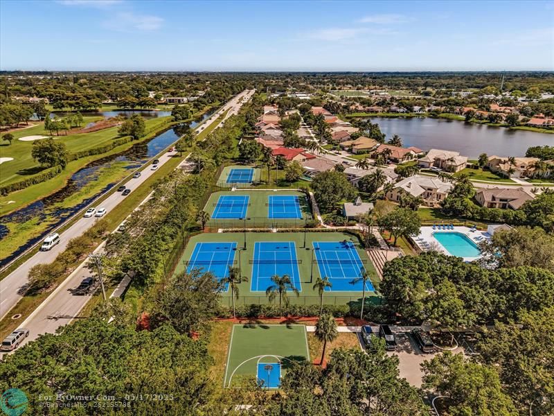 9240 Oak Grove Cir, Davie, Florida image 49