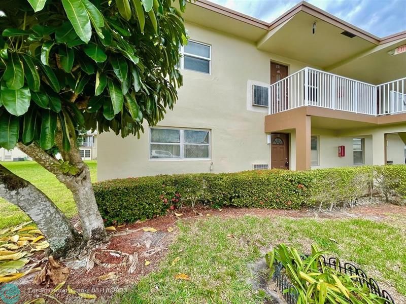 601 NW 79th Ave #101, Margate, Florida image 1