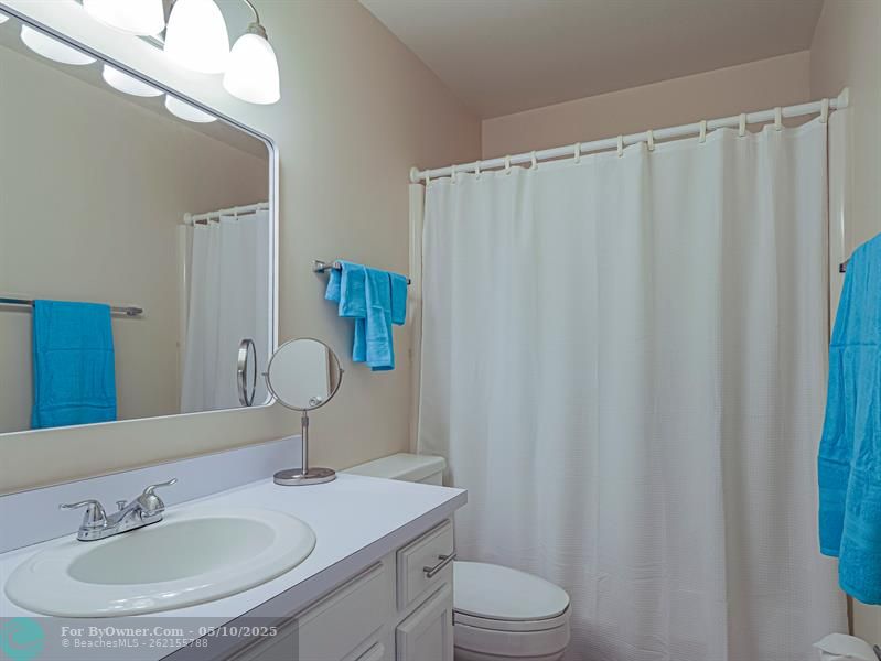 21 Vista Gardens Trl #202, Vero Beach, Florida image 18
