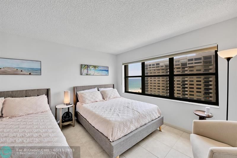 2nd bedroom