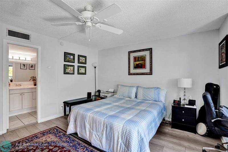 669 Cypress Ln #29B, Wilton Manors, Florida image 21