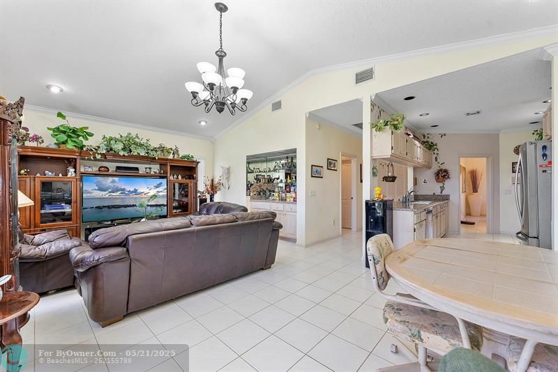 8564 Rolling Hills Boulevard, Lake Worth, Florida image 11