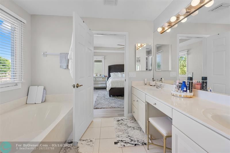 8121 Bautista Way, Palm Beach Gardens, Florida image 27