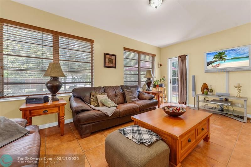 1100 Heron Ave, Miami Springs, Florida image 16