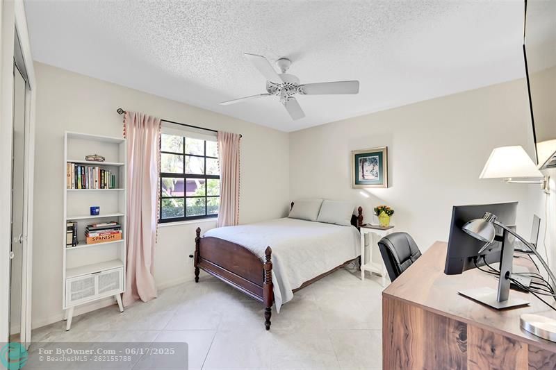 935 NW 110th Lane, Coral Springs, Florida image 32