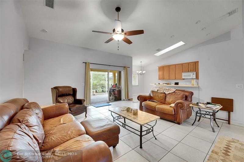 100 SW Lion Ln, Port Saint Lucie, Florida image 9