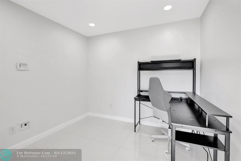 2415 W 67th Pl #11-8, Hialeah, Florida image 30