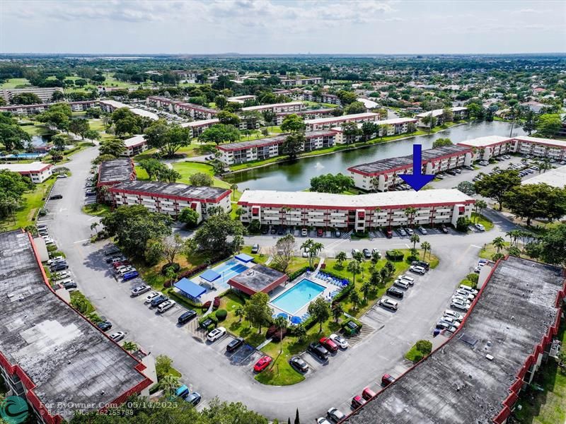 311 S Hollybrook Dr #104, Pembroke Pines, Florida image 2