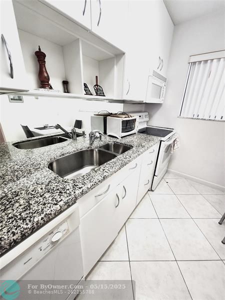 3605 S Ocean Blvd #338, Palm Beach, Florida image 24