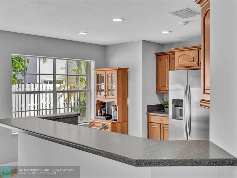 305 Somerset Way, Weston, Florida image 17