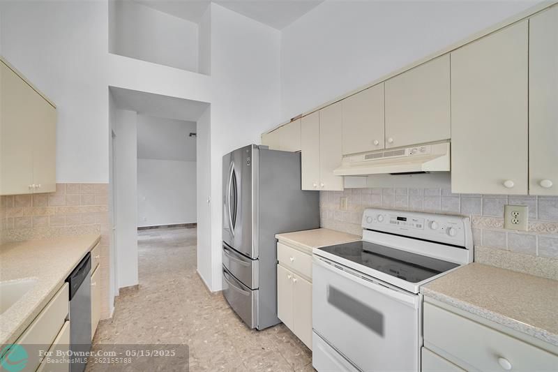 3360 E Point Drive, Cooper City, Florida image 20
