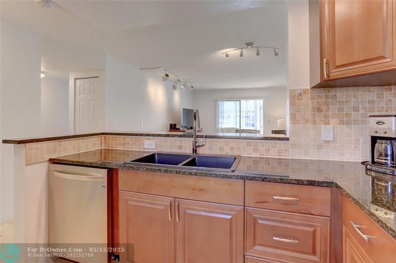 2212 NE 1st Way #101, Boynton Beach, Florida image 5
