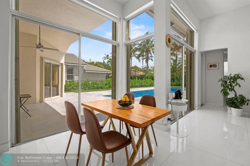 2904 Oakbrook Dr, Weston, Florida image 17
