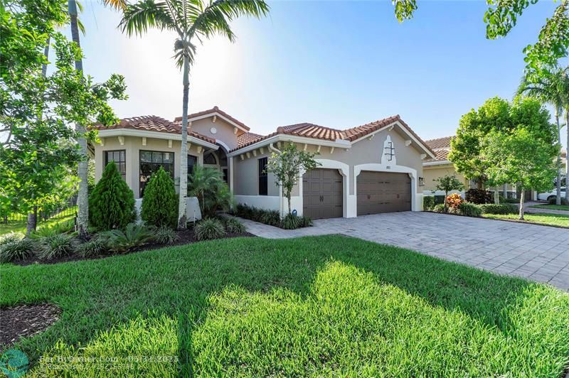 8971 Edgewater Bnd, Parkland, Florida image 42