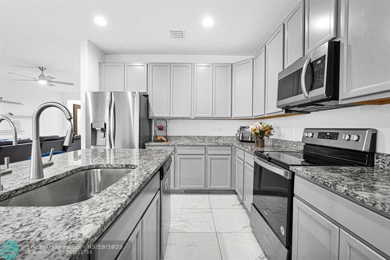 453 NW 36th Ave, Pompano Beach, Florida image 14