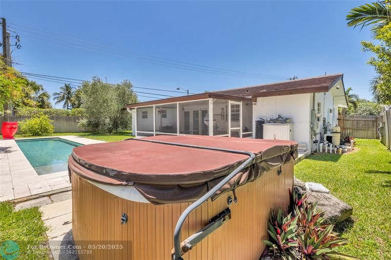 3213 Dover Rd, Pompano Beach, Florida image 17