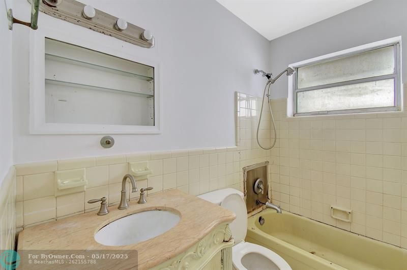 411 NE 57th Ct, Fort Lauderdale, Florida image 9