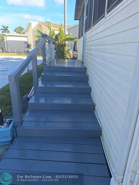 533 Nettles Blvd, Jensen Beach, Florida image 11