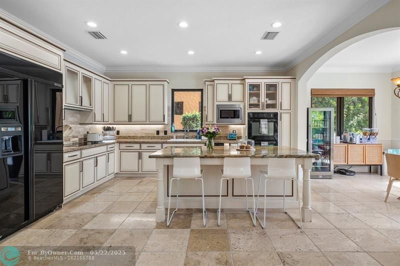 8172 Canopy Ter, Parkland, Florida image 11