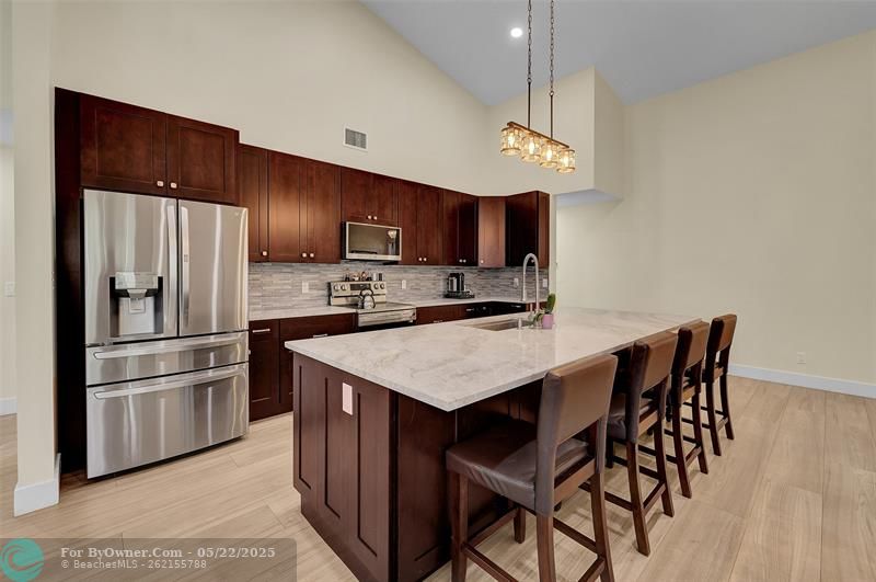 4995 NW 110th Ter, Coral Springs, Florida image 1