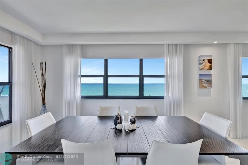 Dining area and that VIEW!