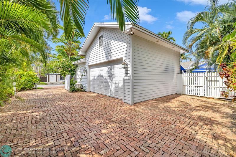 315 NE 14th Ave, Fort Lauderdale, Florida image 19