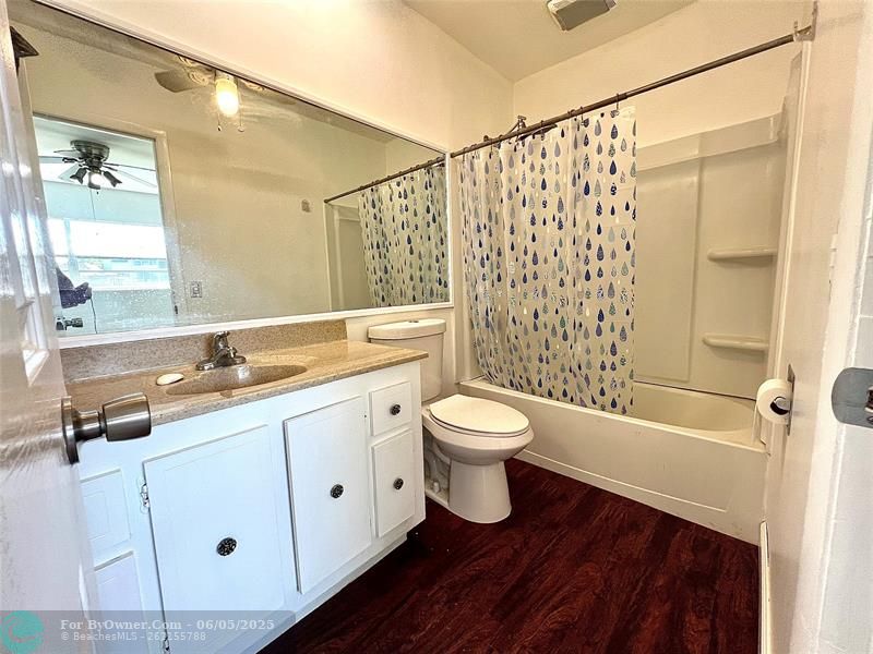 5001 W Oakland Park Blvd #111, Lauderdale Lakes, Florida image 24