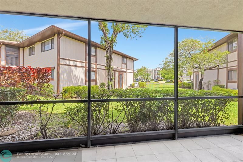 9460 S Belfort Cir #L3-111, Tamarac, Florida image 18