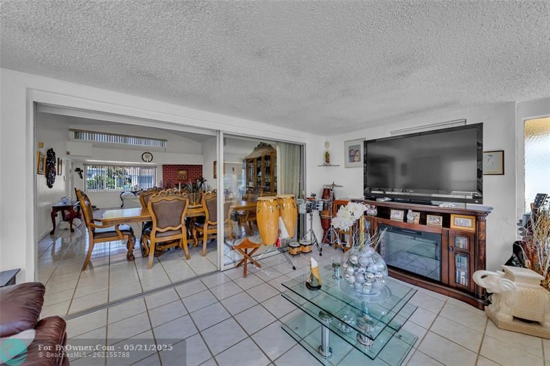 20130 NE 25th Ct, Miami, Florida image 9