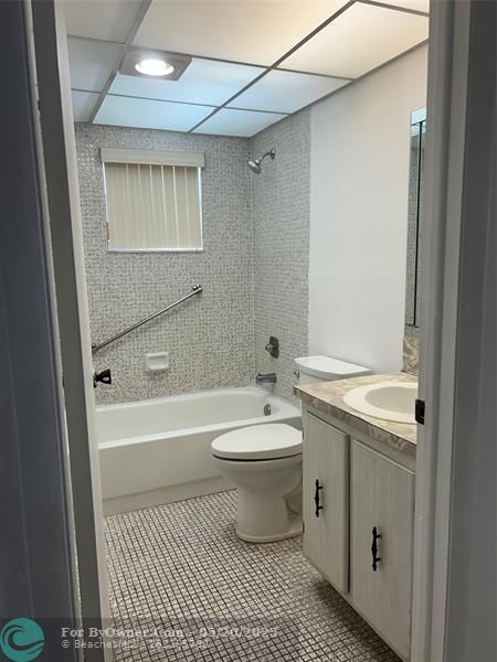 770 Normandy Q, Delray Beach, Florida image 7