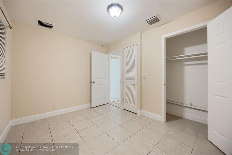 1640 W 11th St, Riviera Beach, Florida image 23