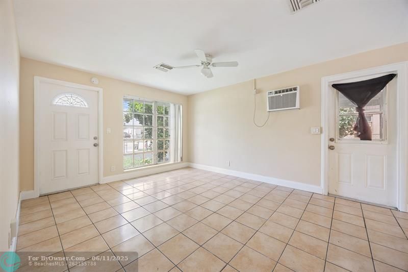 1640 W 11th St, Riviera Beach, Florida image 27