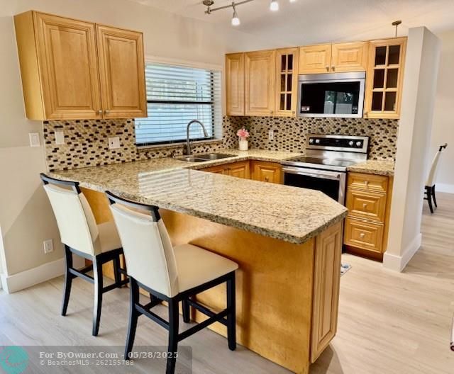 Allbrand new Stainless Steel appliances.