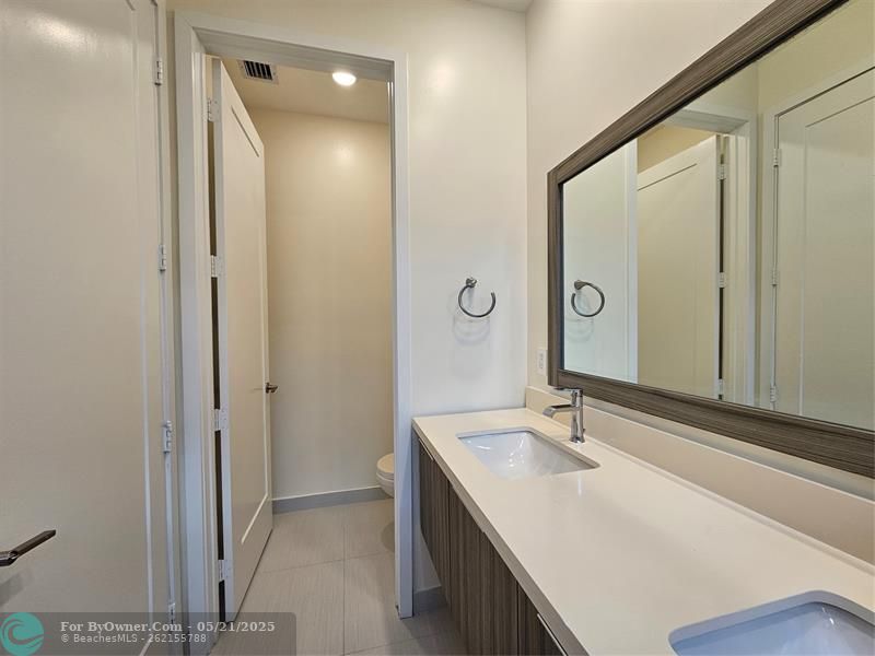6675 NW 103rd Pkwy, Doral, Florida image 18