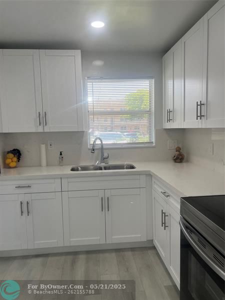 8300 S Sunrise Lakes Blvd #108, Sunrise, Florida image 2